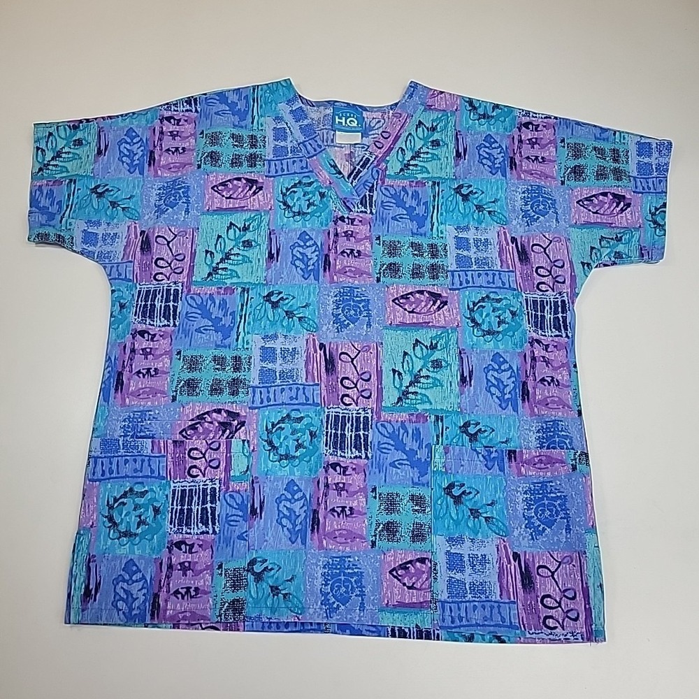 H.Q. Women's Scrub Top High Quality Basics Size Small Floral Print Large Pockets